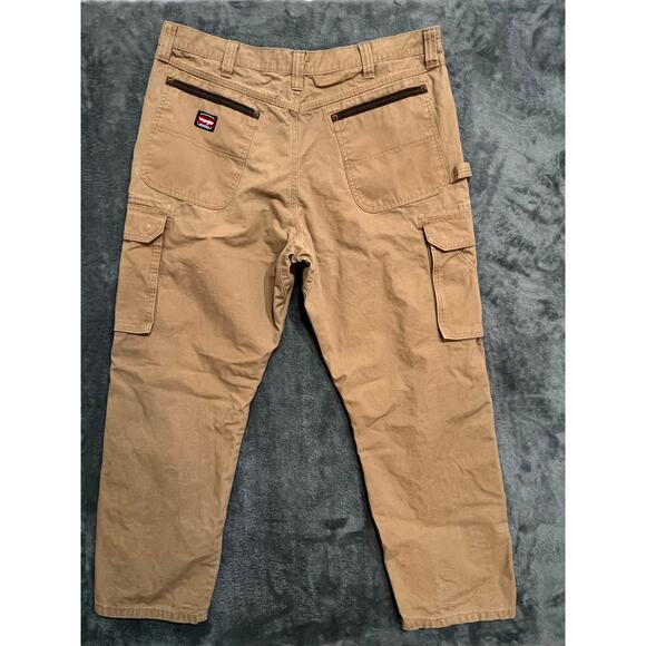 Wrangler Workwear Cargo Pants Men’s 40x32
Utility, durable, workwear, outdoors - Picture 2 of 4